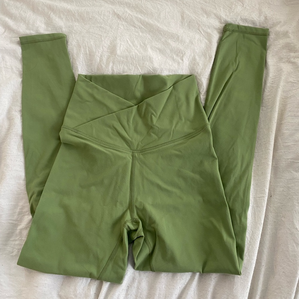 Paragon Crossover Leggings